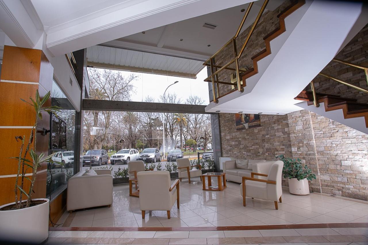 Hotel Dior Tandil Zewnętrze zdjęcie